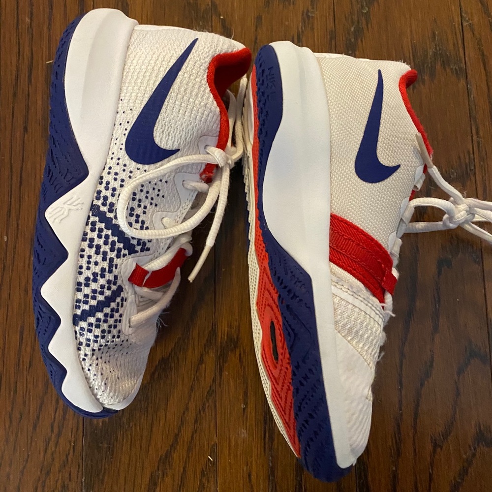 Boys Nike basketball shoes